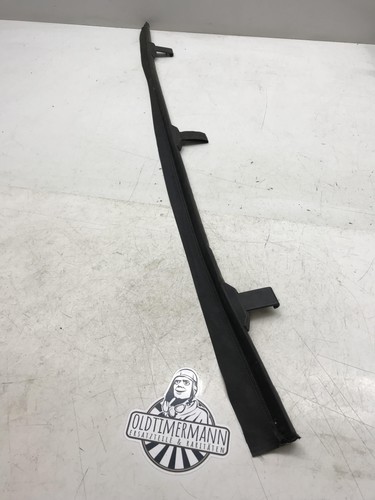 Haken Schlaufe Doppelrollo Laderaumabdeckung schwarz W124 Kombi S124  - Picture 1 of 4