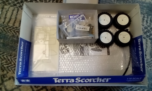 Tamiya Terra Scorcher - Kit #47442 Built & pianted with servo & bearings!! - Picture 10 of 16