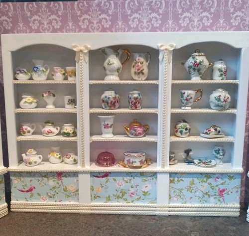 12th scale Dolls House Gift Shop Displays. - Picture 6 of 13