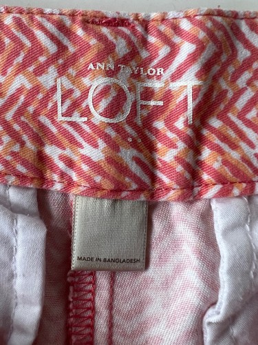 Ann Taylor Loft Womens 4” Shorts Size 4 white, pink, orange, peach - Picture 4 of 10