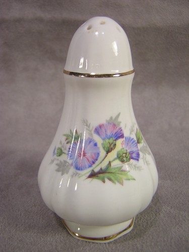 Paragon China Vintage Salt & Pepper Shakers - Picture 2 of 4