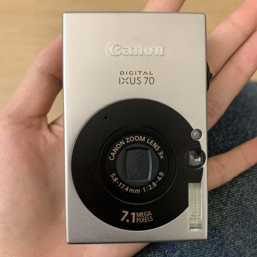Canon IXUS 70 Silver 7.1MP 3X Optical CCD Vintage Digital Camera -80% New - Picture 1 of 6