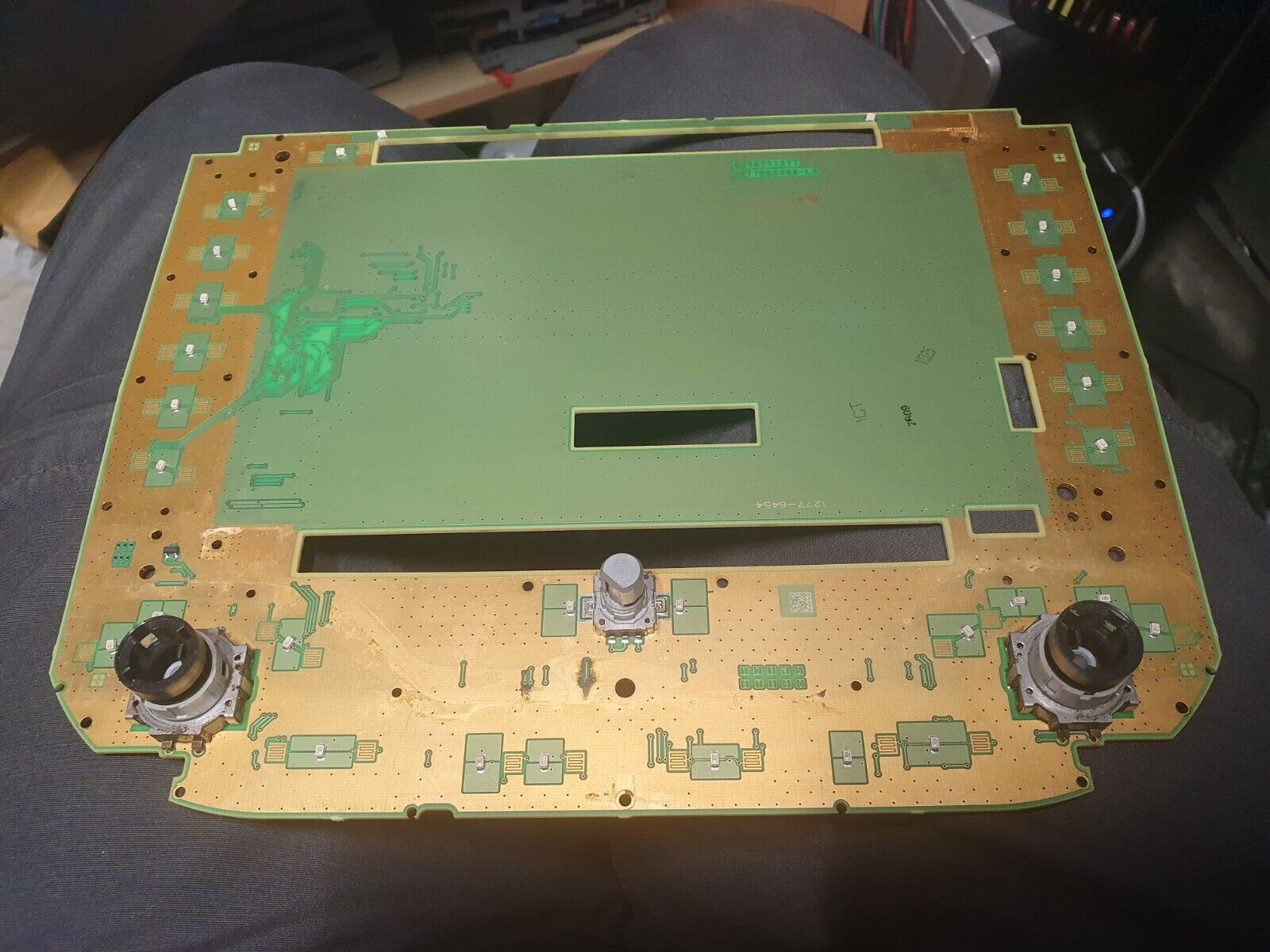 Picture 1 of 4