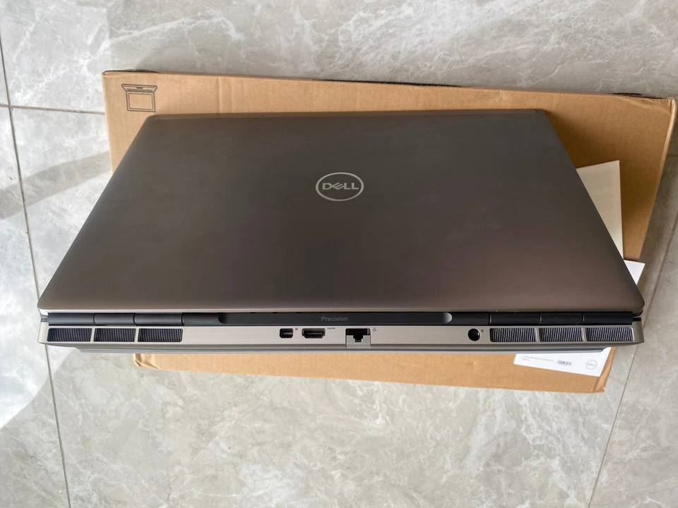 Dell Precision7760 Workstation Laptop 17.3"XEON W-11955m Nvidia RTX A4000 64G 1T - Image 2 of 4