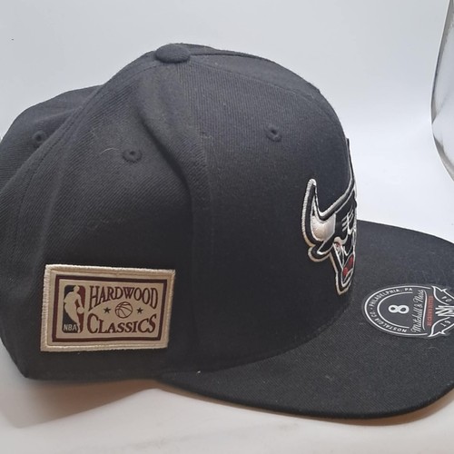 Mitchell & Ness Chicago Bulls Fitted Black Hat Cap Hardwood Classics Size 8 - Picture 4 of 15