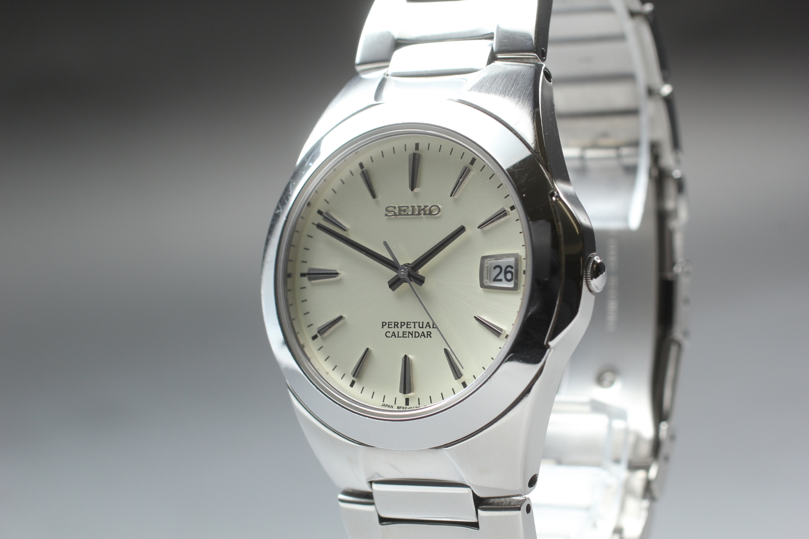 SEIKO PERPETUAL CALENDAR 8F32 SEIKO PERPETUAL CALENDAR 8F32