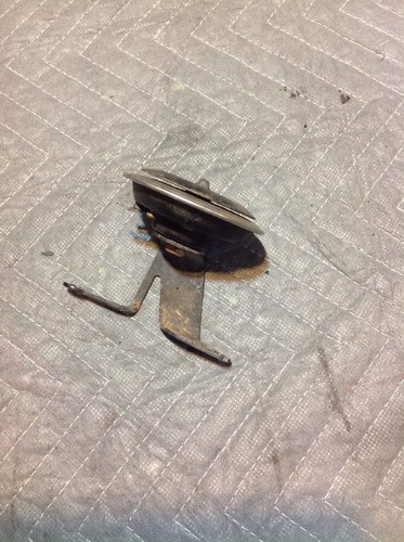 99 00 2001 SUZUKI TL1000S OEM SEÑAL BOCINA con SOPORTE DE MONTAJE 38500-02F10 - Imagen 2 de 3