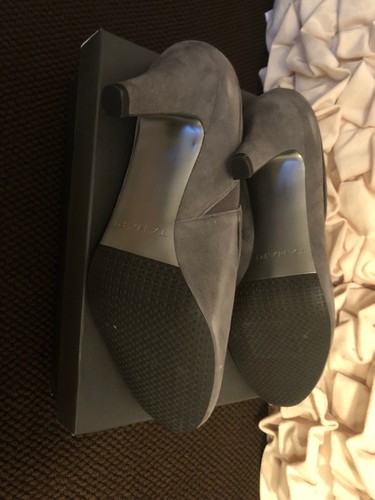 TAHARI GREY HEELS PUMPS NEW - SIZE 11M GRAY - Picture 9 of 10