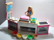Barbie Careers Ultimate Kitchen W/ Accessories
