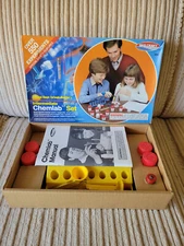 Vintage Skillcraft Chemlab/500 Intermediate Chemistry Science Education Set