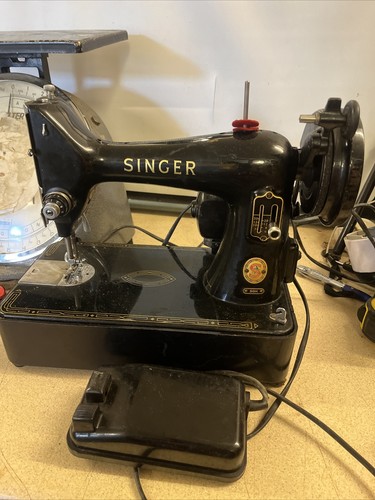 Singer 99k Electric Sewing Machine Vintage Antique - Picture 1 of 14