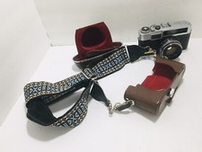 Yashica EE Camera w/Yashinon f=4.5cm 1:1.9 Lens 1960's W/Carry Strap + Case Rare