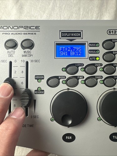 MonoPrice DMX 512 612120 Stage Right Lighting Controller 192 Channel 12 Lights ! - Picture 21 of 24