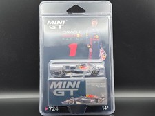 Mini GT Oracle Red Bull Racing RB19 #1 M Verstappen F1 2023 Bahrain GP #724 1/64