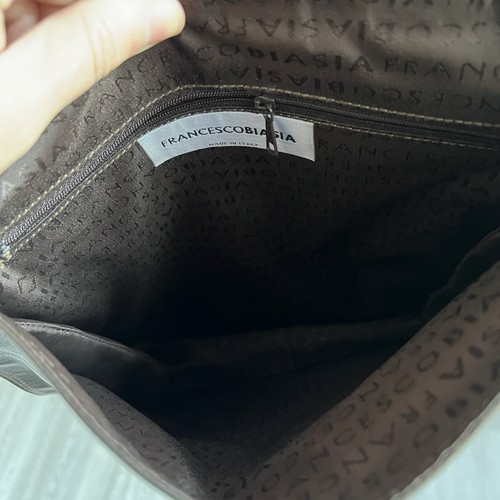 Bolso Bandolera Francesco Biasia Cuero Marrón Metálico con Solapa - Imagen 8 de 9