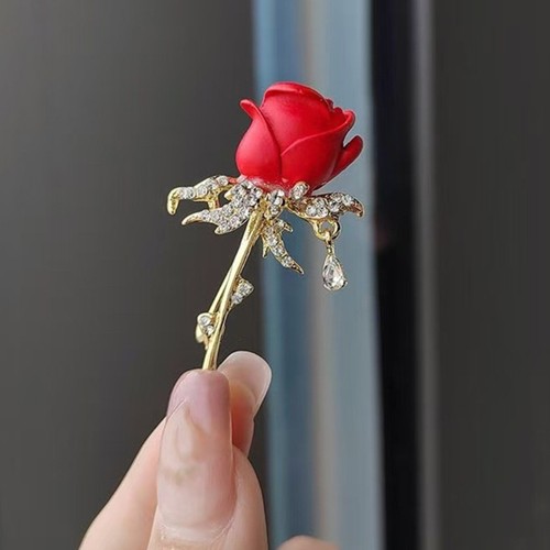 Stylish Rose Brooch Embellished with Glittering Diamonds Rhinestones Flower Pin - Picture 6 of 8