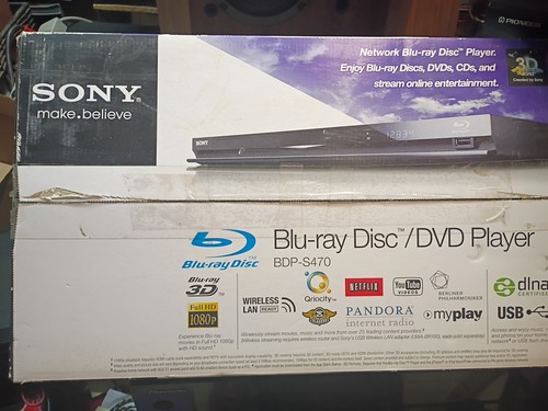 Reproductor de DVD Sony 3D Blu-ray Disc BDP-S470 nuevo nunca usado con control remoto