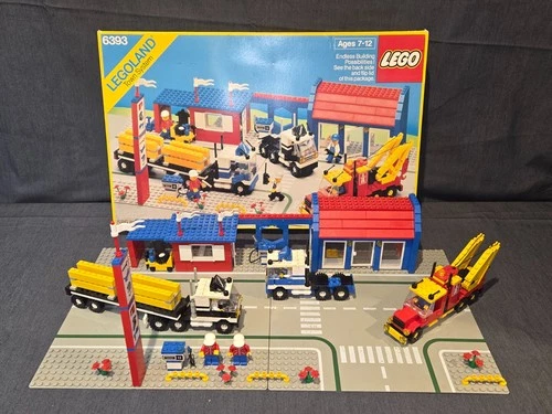 LEGO Town 6393 - Big Rig Truck Stop - 100% Complete W/Box & Instructions!