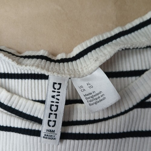 H&M Divided Striped Rib Knit Tee Black & White Size XL Capsule Wardrobe Basic - Bild 3 von 6