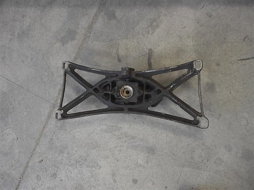 99 00 01JAGUAR XK8 Transmission Crossmember 7060 - Picture 2 of 4