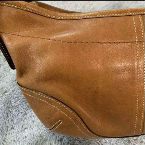 Borsa a tracolla Coach Soho 9541 in pelle marrone mini hobo borsa mezza luna vintage - Foto 3 di 9