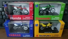 New Ray QTY 4 Honda Yamaha Kawasaki Suzuki Dirt Bike Toy CR250 KX250 YZ RM 06227