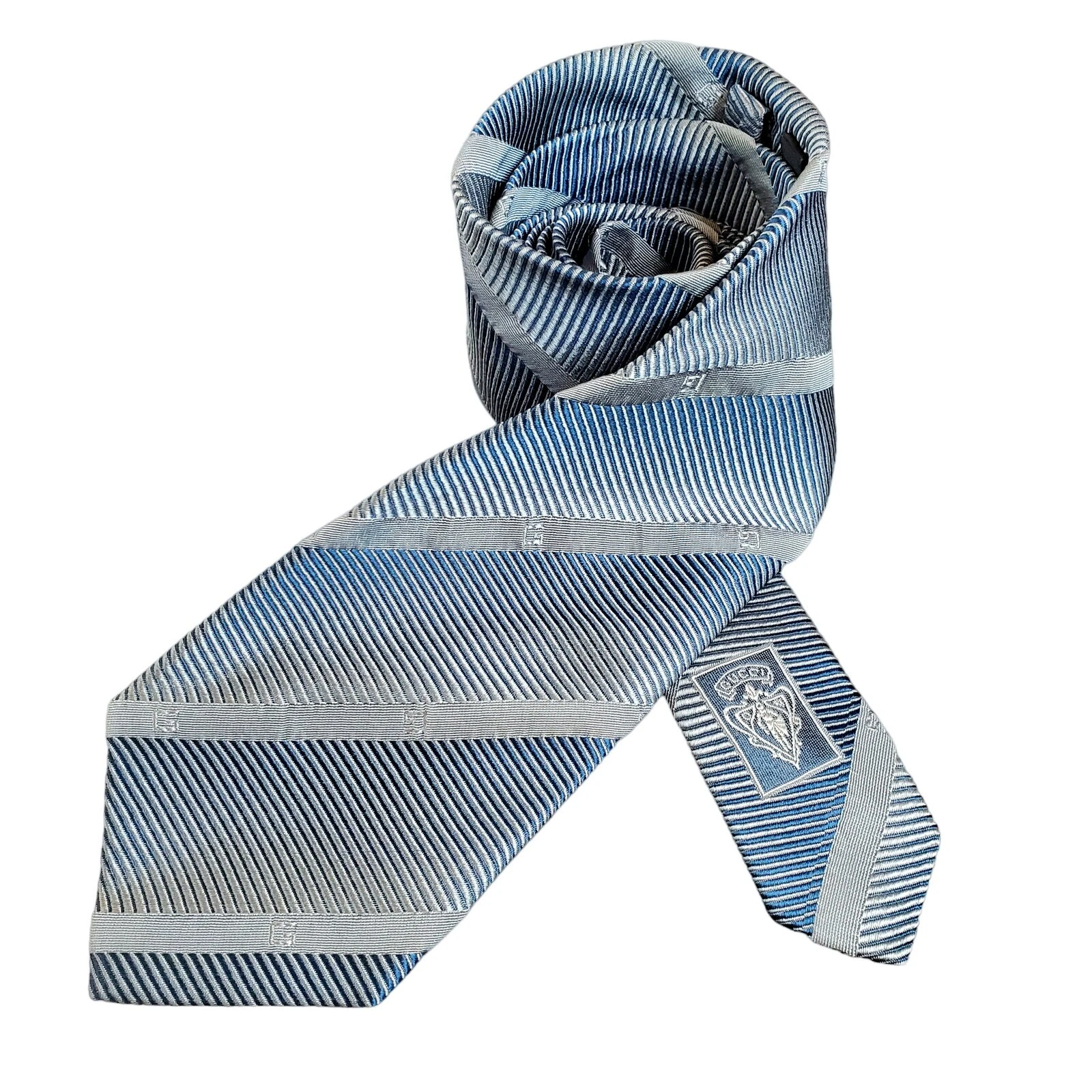 Gucci homme soie diagonale rayée logo G monogramme écusson cravate bleu vieil argent