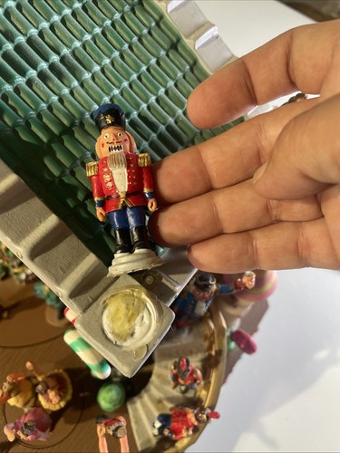 2010 Lemax Village Collection Nutcracker Suite Ballet Musical Animated Working!! - Picture 10 of 23