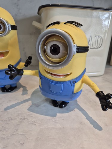 Despicable Me Minions Stuart, Kevin and Bob thinkway toys interactive sounds - Picture 4 of 6