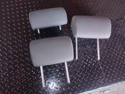 2010-2014 Volkswagen Golf GTI Rear Headrest Seat Cloth Head Rests - Picture 2 of 7
