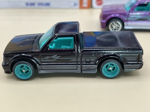 Hot Wheels GMC Syclone CUSTOM WHEEL SWAP with Real Riders - Lot of 2 - Picture 5 of 16