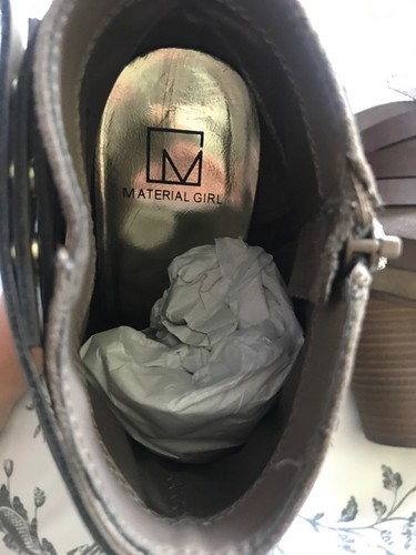 Material Girl Women’s Mini Ankle Booties Size 7.5 Taupe - Picture 6 of 8