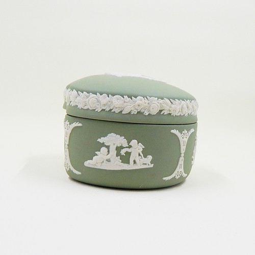 Wedgwood Green Jasperware Cupid As Oracle Bean Shaped Trinket Box with Lid - Picture 3 of 9