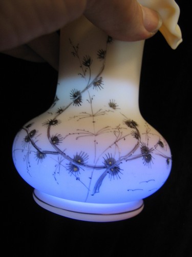 Vtg Handblown 5" glass vase peach pink Peach blow satin Burmese? Floral Birds - Picture 8 of 8