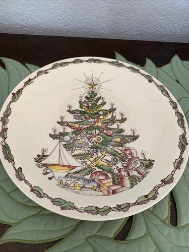 Vernon Kilns 10.38” Christmas Tree dinner plate vintage VGUC