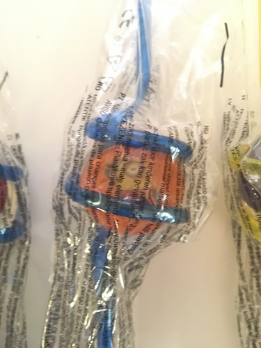 Minion Swizzle Straw and Bouncy Ball Collectable New Sealed Blue or Yellow - Picture 3 of 8