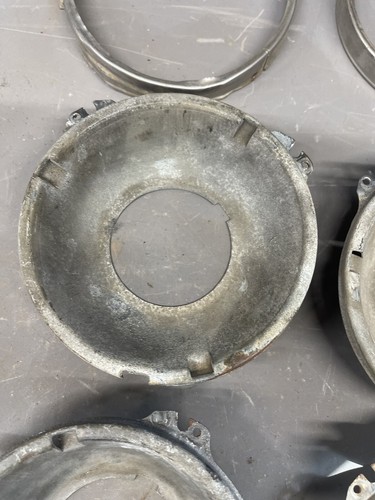 1968-1972 Impala Chevelle GTO Cutlass 442 Headlight Buckets Trim Rings Starfire - Picture 5 of 18