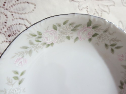 Sheffield Fine China Classic 501 Japan Pink Flowers 14 Berry Fruit Bowls - Picture 3 of 5