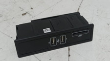 MERCEDES C CLASS S205 ESTATE 2015- Multimedia USB SD Card Reader Port Socket