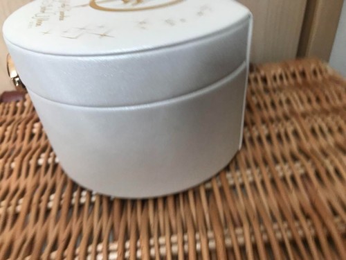 Sailor Moon x Samantha Tiara Jewelry box Unused White Free shipping from Japan - Picture 6 of 10