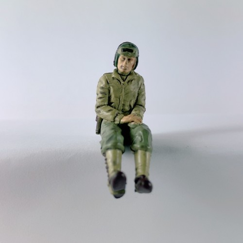 1:32 21st Century Toys Ultimate Soldier 1:32 WWII Sherman Tank Driver - Picture 1 of 2