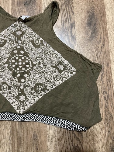 Charlotte Russe Tank Top, Women's Size Medium, Green White, Crop Top - Picture 4 of 9