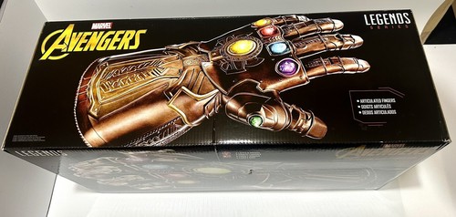 Josh Brolin Sexy Rare Exact Video Proof Signed HASBRO Thanos Infinity Gauntlet - Picture 10 of 10
