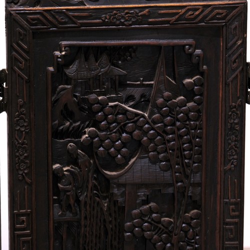 Teca tallada a mano de 3 paneles Atq siglo XIX (?) Pantalla divisor Village Life 36"H x 35"W - Imagen 9 de 12