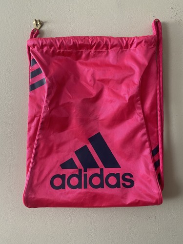 Adidas Sport Bag Hot Pink Drawstring Training Gym Bag Backpack EUC - Afbeelding 1 van 3