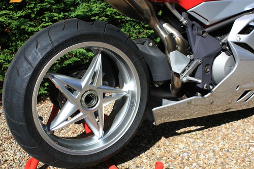 MV Agusta f4 750 evo3 - Picture 8 of 12