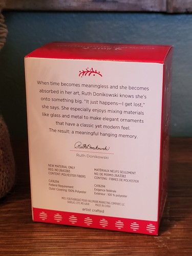 2017 Hallmark Ornament ~"CANDIED CHRISTMAS ROSE" ~ 8TH IN THE CHRISTMAS CUPCAKES - Picture 4 of 4