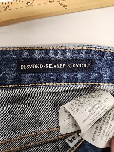 Guess Desmond Relaxed Straight Leg Men's Blue Jeans - Size 34 x 35 Vintage Y2K - Picture 9 of 11