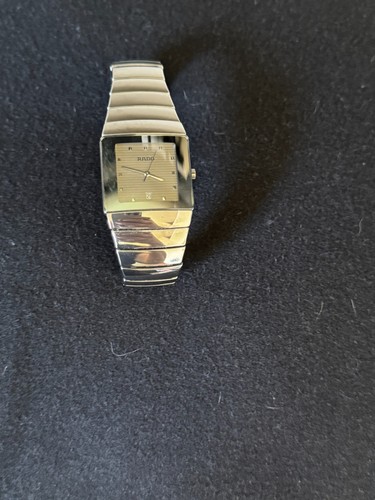 Orologio rettangolare RADO Swiss-Made - Acciaio inossidabile, design minimalista - Foto 2 di 9