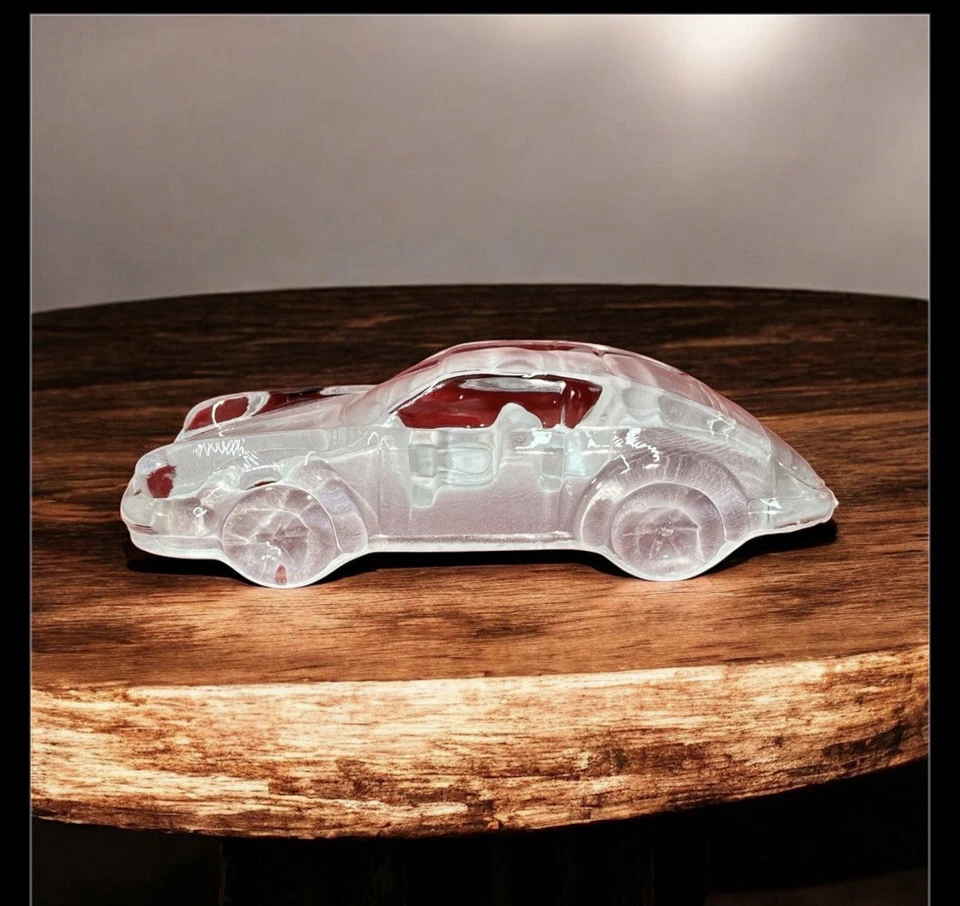 Peso de papel vintage Hofbauer Alemanha vidro transparente e acetinado Porsche Carrera carro - Imagem 2 de 4